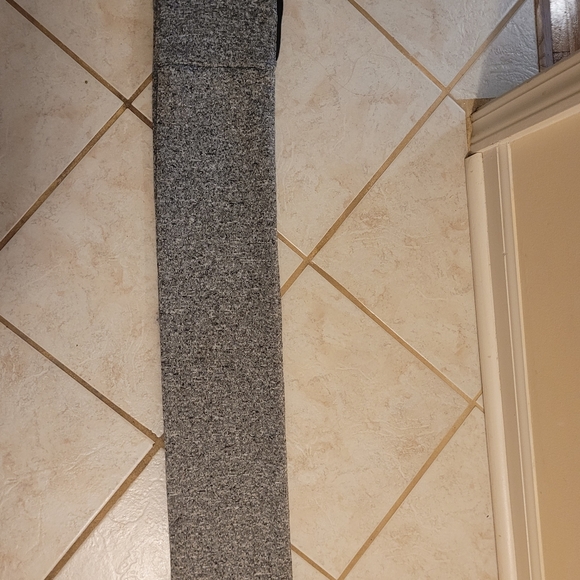 Scarf - Picture 9 of 10